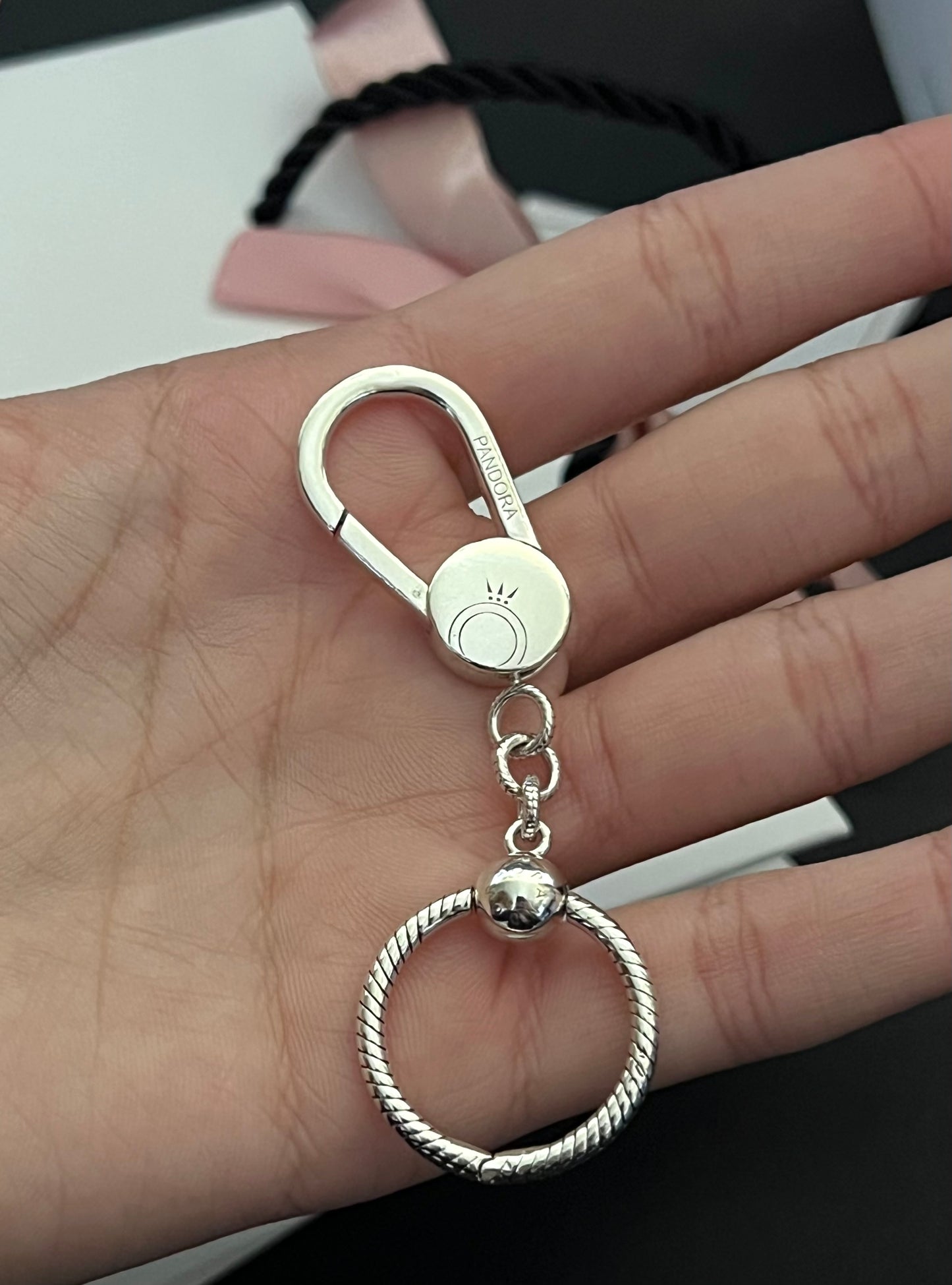 Pandora Moments Small key Charm