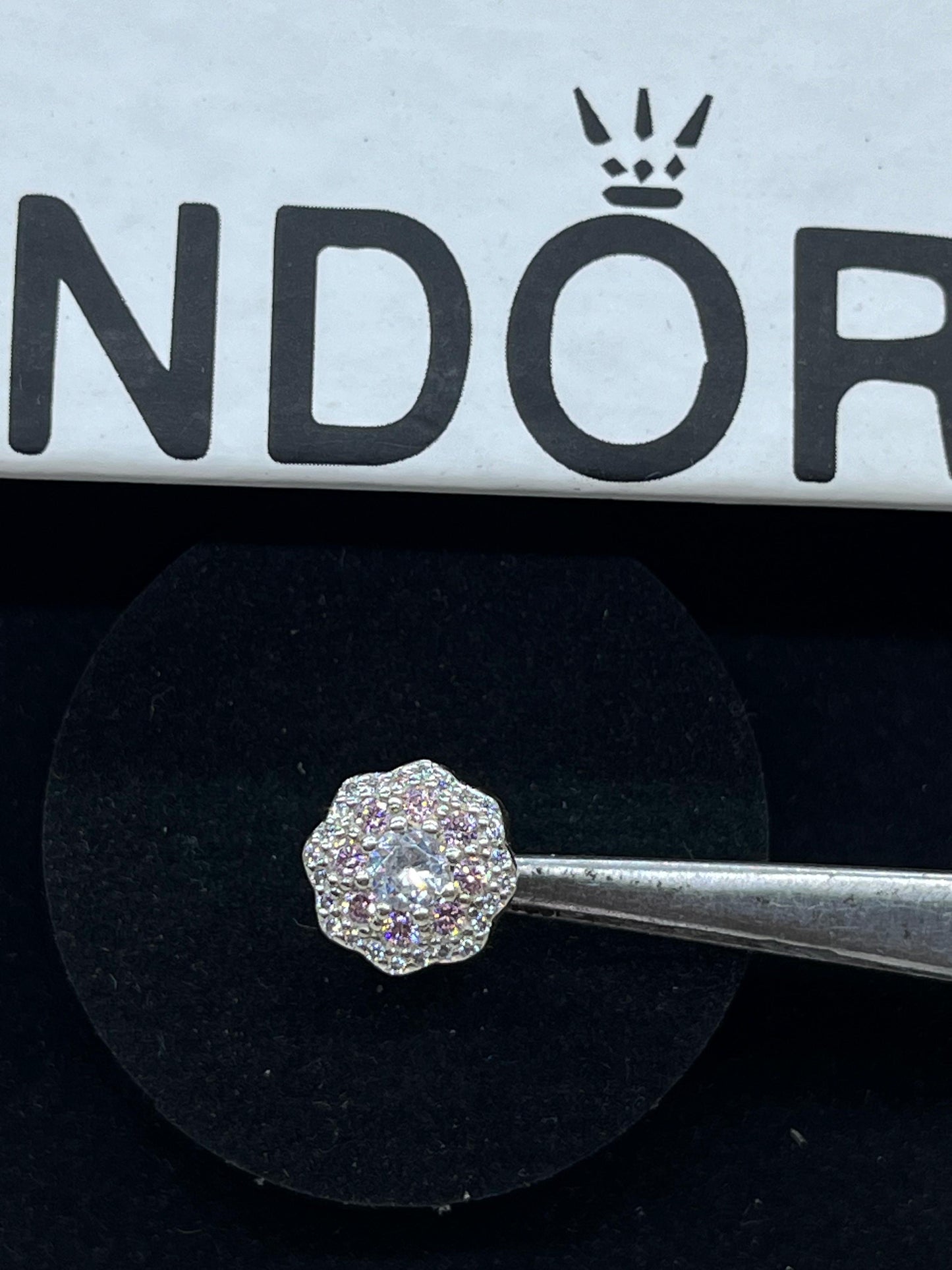 Sparkling pandora charm