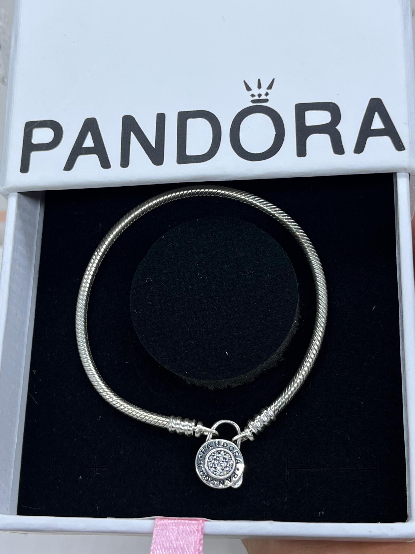 sparkling lock Original pandora  bracelet